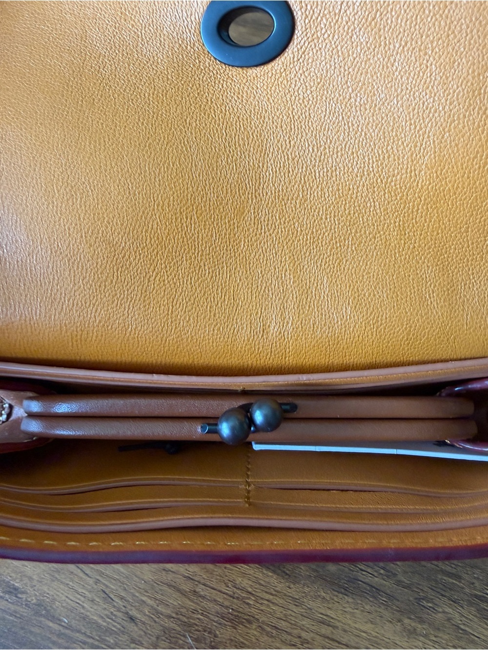 Coach Rogue Kisslock wallet made of glovetanned leather - Picture 6 of 8